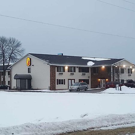 Super 8 By Wyndham Plover Stevens Point Area Dış mekan fotoğraf