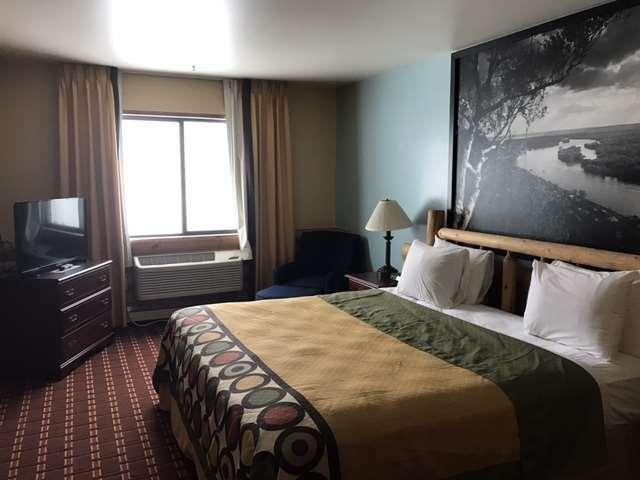 Super 8 By Wyndham Plover Stevens Point Area Oda fotoğraf