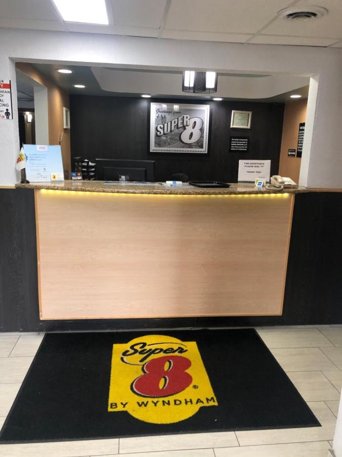 Super 8 By Wyndham Plover Stevens Point Area Dış mekan fotoğraf